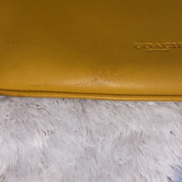 COACH RARE WOOLLY MAMMOTH WRISTLET EUC - Picture 14 of 15